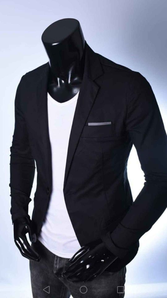 Blazer ajustado premium para hombre: estilo y elegancia al instante.
